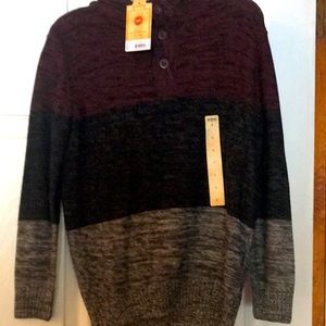 NWT Boys Urban Pipeline hooded sweater
